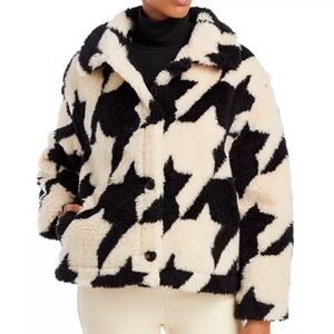 BLANKNYC
Houndstooth Faux Fur Coat